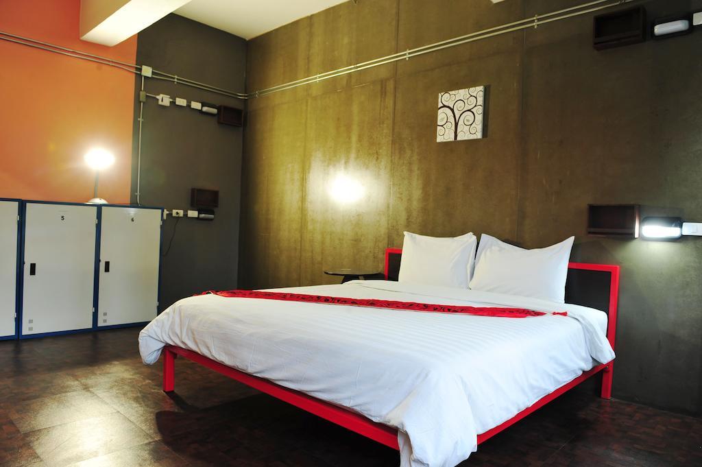 Saphaipae Hostel Μπανγκόκ Δωμάτιο φωτογραφία